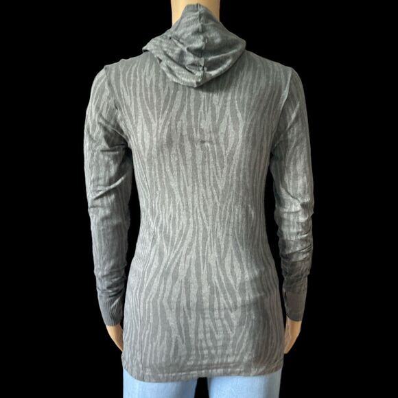 Athletic Essentials Women Top Pullover Animal print Gray Stretchy Size/ S - Picture 3 of 9